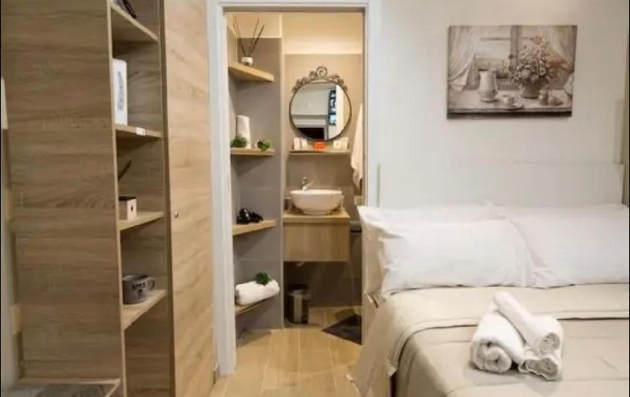 House Mezzocannone Appartement
